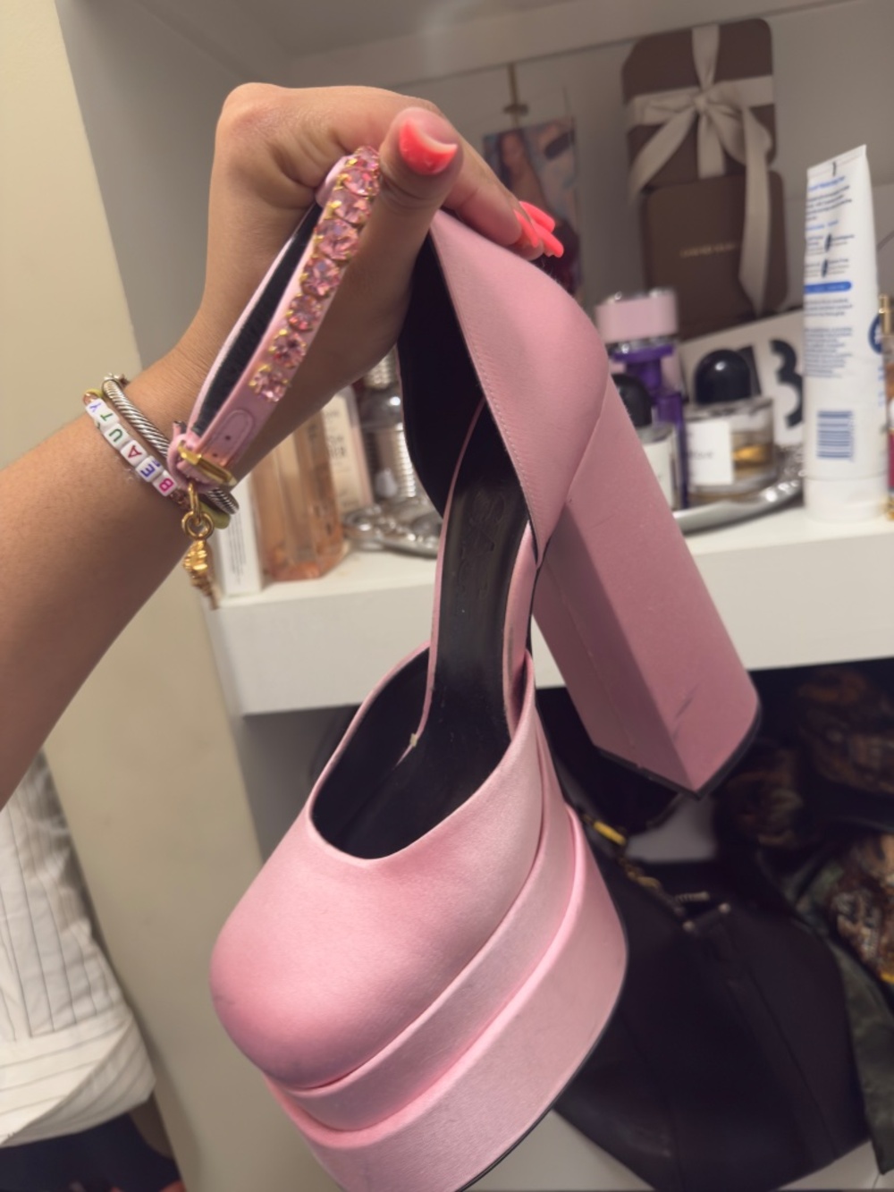 Pink Versace heels - Picture 5 of 5